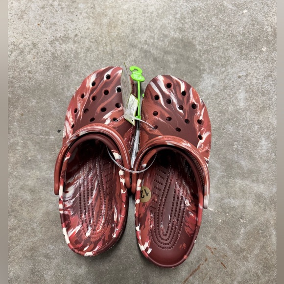 Crocs - Picture 2 of 4